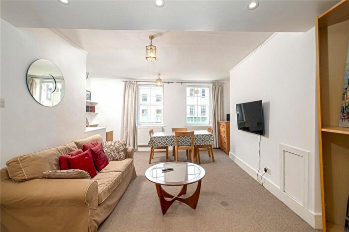 2 Bedroom Duplex To Rent In Highgate High Street, Highgate, London, N6