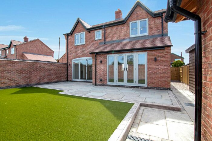 3 Bedroom Detached House For Sale In Main Street, DE12