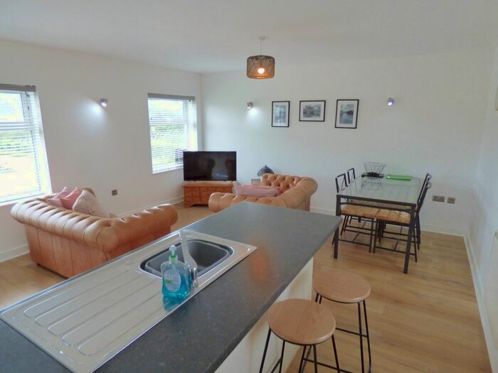 2 Bedroom Flat To Rent In Pontargothi, Carmarthen, Carmarthenshire, SA32