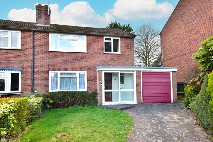 3 Bedroom Semi Detached House For Sale In Ellwood Gardens, Watford, WD25