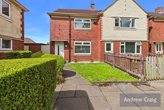 2 Bedroom Semi-detached House For Sale In Craigavon Road, Hylton Castle, SR5
