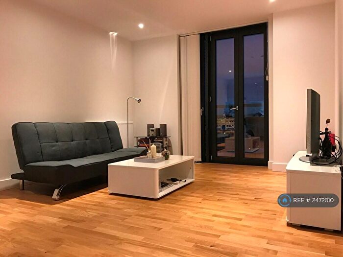 1 Bedroom Flat To Rent In Station Road, London, SE13