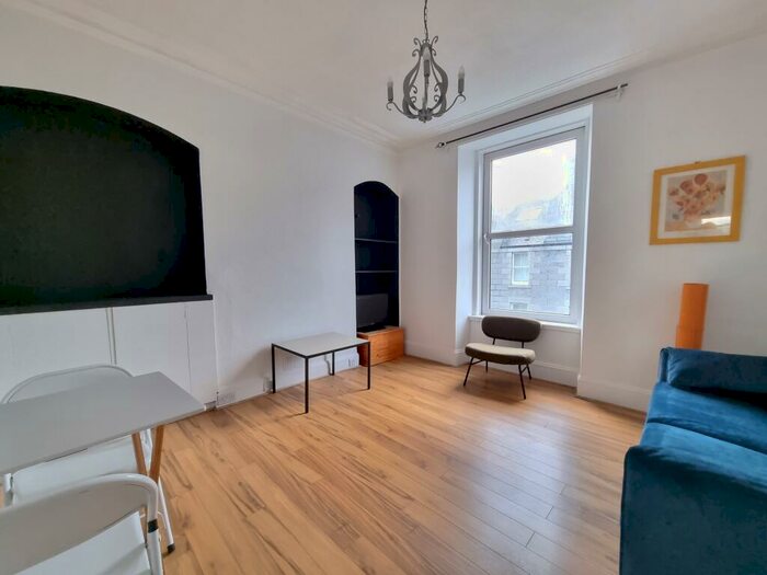 1 Bedroom Flat To Rent In Esslemont Avenue, Rosemount, Aberdeen, AB25