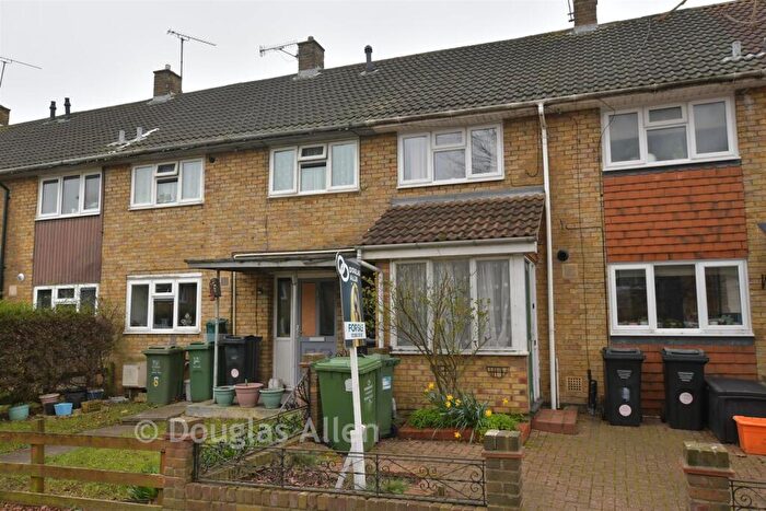 3 Bedroom Terraced House For Sale In Beatty Lane, Basildon, Essex, SS14