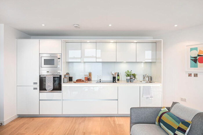 2 Bedroom Apartment To Rent In Pioneer Point, Ilford, IG1