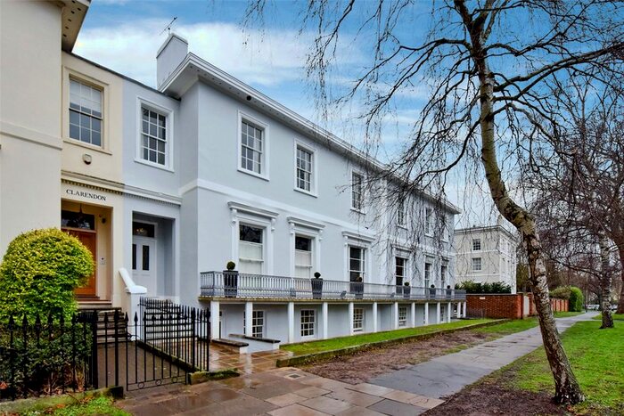 3 Bedroom Flat To Rent In Pittville Lawn, Cheltenham, Gloucestershire, GL52