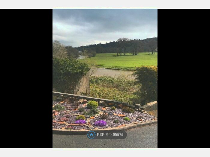 1 Bedroom Flat To Rent In Pentrecastell, Newcastle Emlyn, SA38