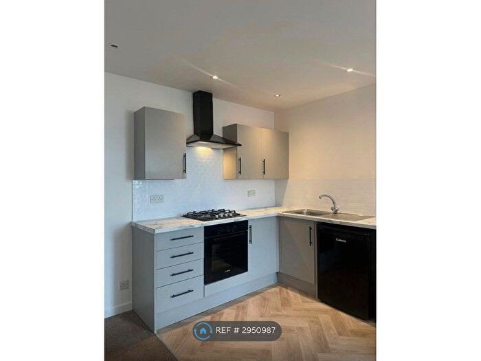 2 Bedroom Flat To Rent In Horwich, Bolton, BL6