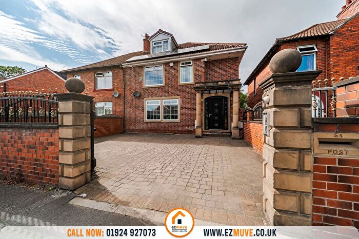 6 Bedroom Semi-Detached House For Sale In Ravens Lodge Terrace, Dewsbury, WF13