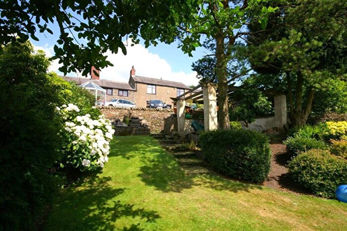3 Bedroom Cottage To Rent In Top `oth` Wallsuches, Horwich, BL6