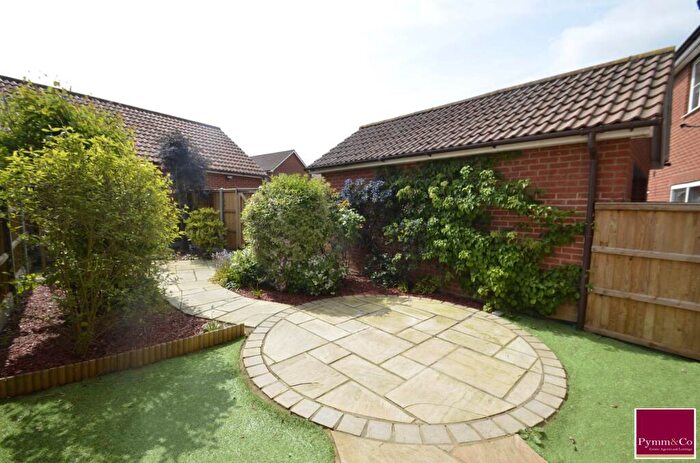 4 Bedroom Town House To Rent In Pelargonium Drive, Wymondham, NR18