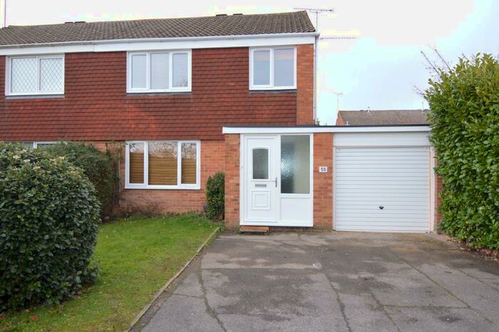 4 Bedroom Semi-Detached House To Rent In Budges Road, Wokingham, RG40