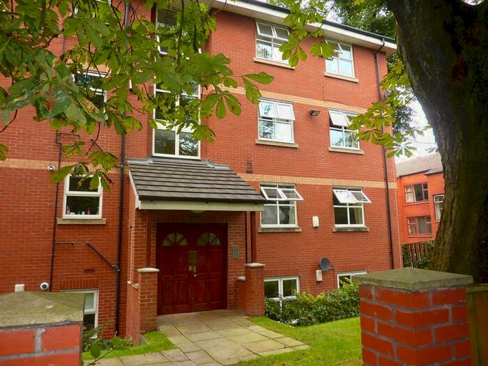 2 Bedroom Flat To Rent In St. Pauls Road, Salford, M7