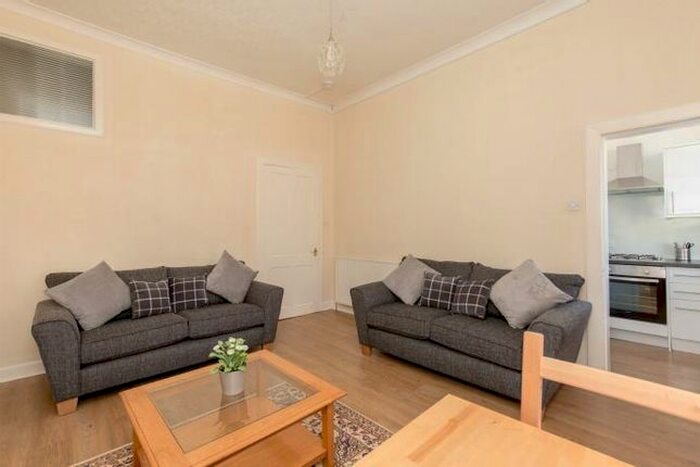 2 Bedroom Flat To Rent In Oxford Street, Newington, Edinburgh, EH8