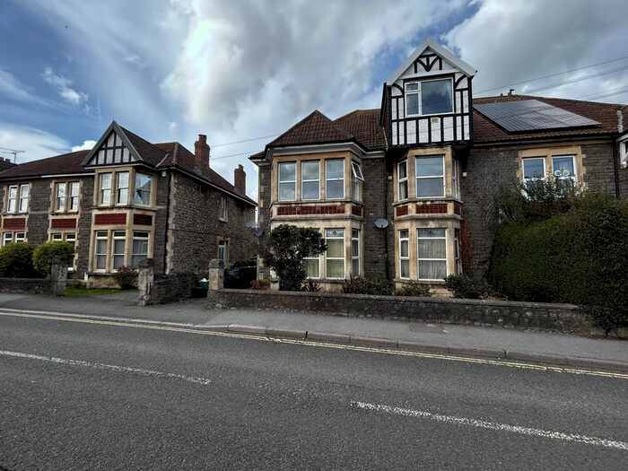 1 Bedroom Flat To Rent In Charlton Road, Keynsham, Bristol, BS31