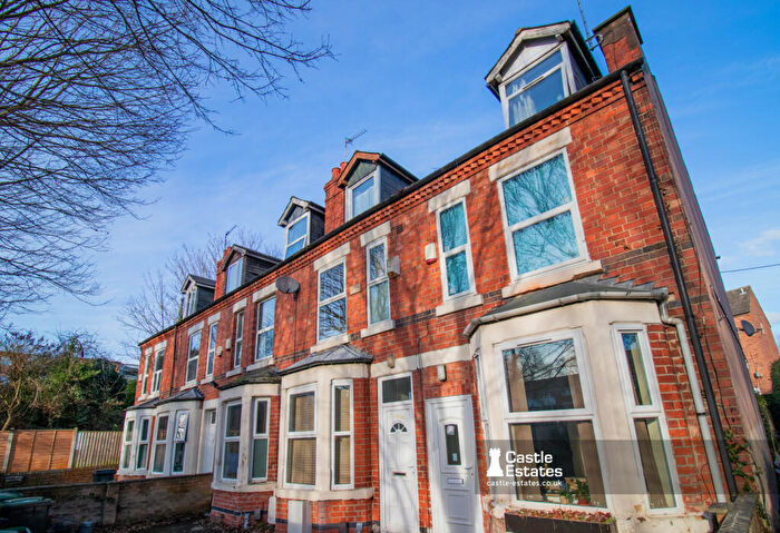 3 Bedroom End Of Terrace House For Sale In Lower Road, Beeston, NG9