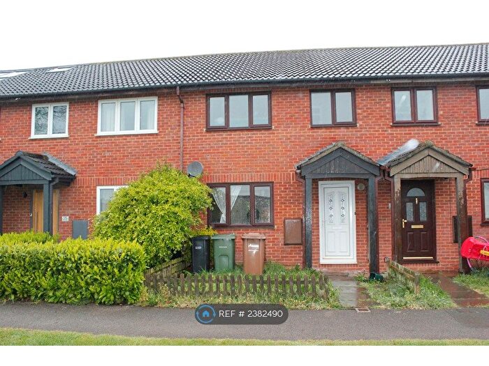 3 Bedroom Terraced House To Rent In Onslow Drive, Thame, OX9