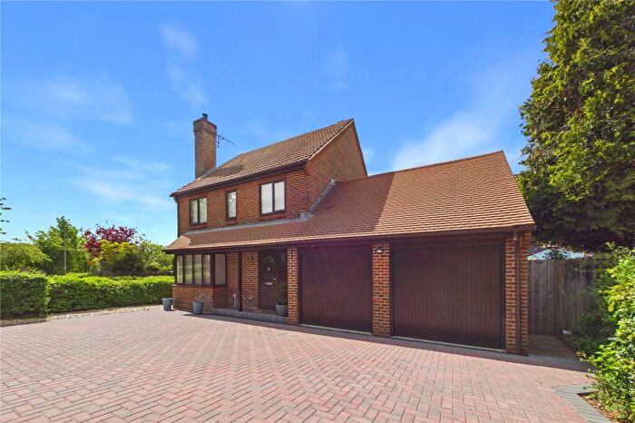 5 Bedroom Detached House For Sale In Highwood Ridge, Basingstoke, Hampshire, RG22