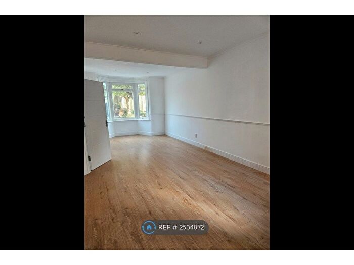 4 Bedroom Terraced House To Rent In Grosvenor Road, London, N9