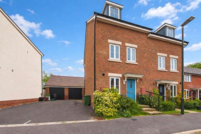 3 Bedroom Semi Detached House For Sale In Maurice Shill Close, Great Oldbury, Stonehouse, GL10