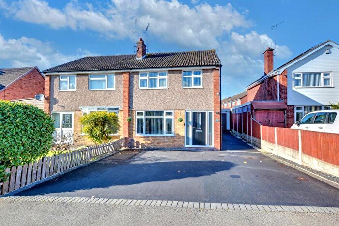3 Bedroom Semi Detached House For Sale In Kennedy Drive, Stapleford, Nottingham, NG9