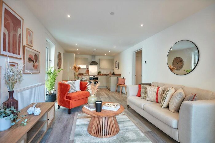 1 Bedroom Apartment For Sale In Plot Swan Court, Lockwood, Huddersfield, HD1
