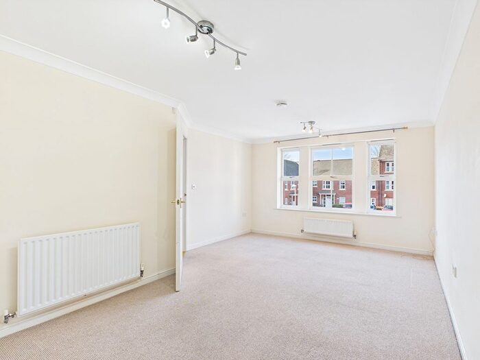 2 Bedroom Flat To Rent In The Courtyard, London Road, Gloucester, GL1