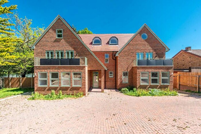2 Bedroom Flat For Sale In West End Lane, Pinner, HA5