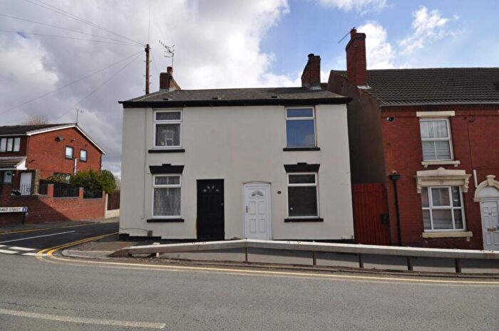 2 Bedroom Semi-Detached House To Rent In Bower Lane, Quarry Bank, DY5