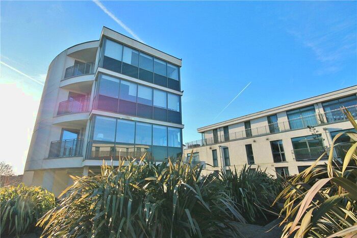 2 Bedroom Apartment To Rent In Guildford Street, Chertsey, Surrey, KT16