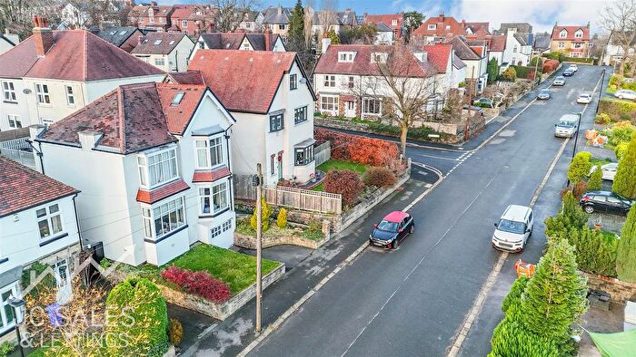 3 Bedroom Detached House For Sale In Mylnhurst Road, Sheffield, S11
