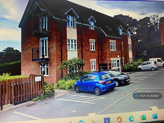 2 Bedroom Flat To Rent In Haynes House, Redditch, B97