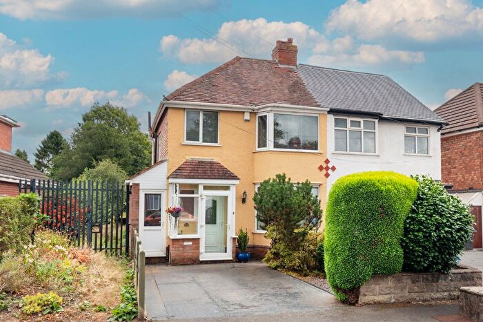 3 Bedroom Semi-Detached House For Sale In Sandgate Road, Birmingham, West Midlands, B28