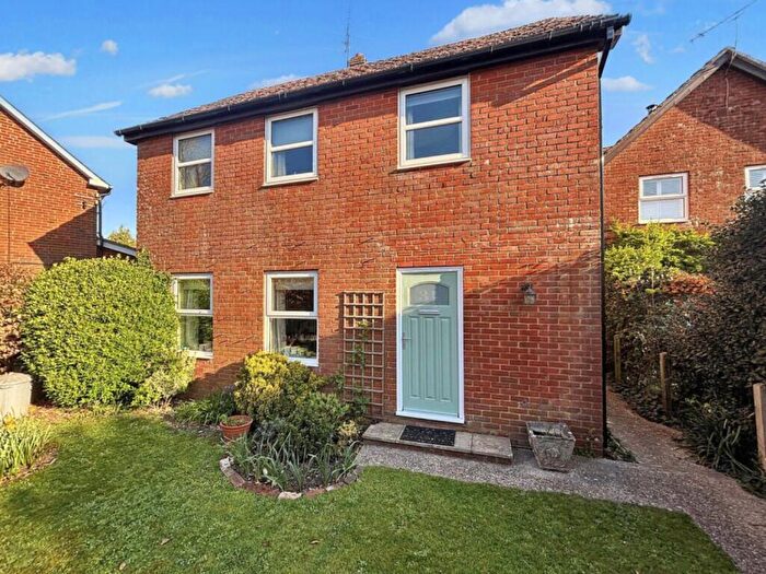 3 Bedroom Detached House For Sale In Bridge Street, Fordingbridge, SP6