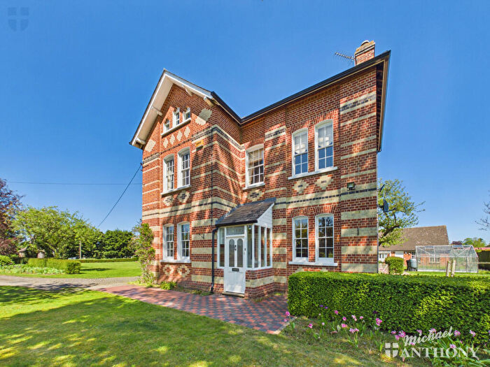 4 Bedroom Detached House For Sale In Bishopstone, Aylesbury, HP17