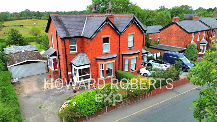 3 Bedroom Semi-Detached House For Sale In Chapel Lane, New Longton, PR4