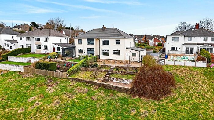 3 Bedroom Semi Detached House For Sale In Kings Causeway, Brierfield, BB9