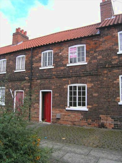 2 Bedroom Terraced House To Rent In Redbourne Street, Scunthorpe, DN16