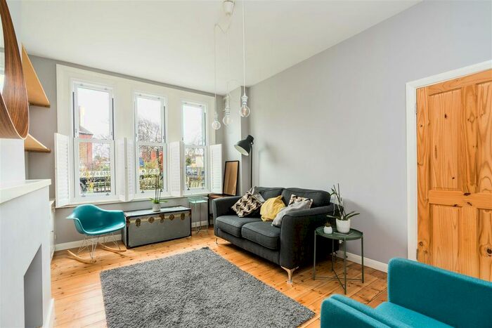 2 Bedroom Maisonette To Rent In Herne Hill Road, London, SE24