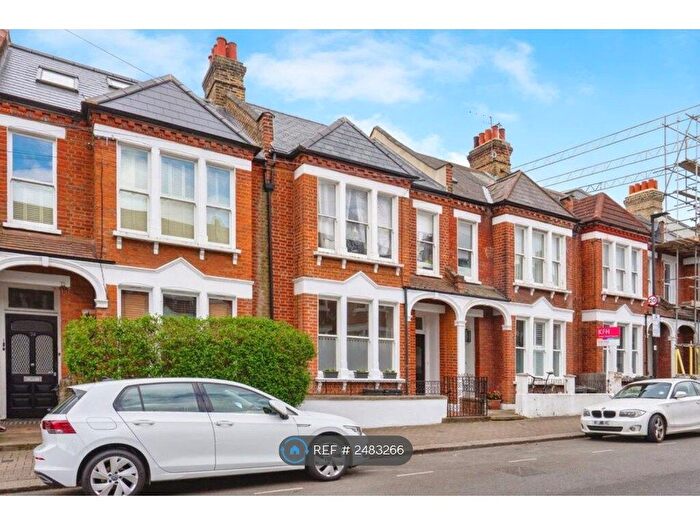 1 Bedroom Flat To Rent In Clapham South, London, SW12