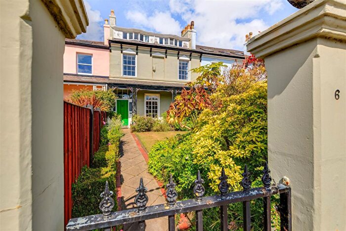 5 Bedroom Town House For Sale In Marine Terrace, Liverpool, L22