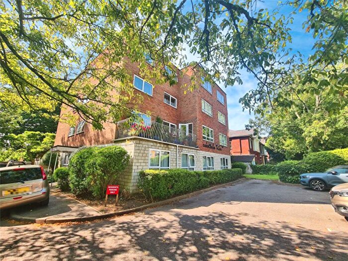 2 Bedroom Flat To Rent In Candlemas Place, Westwood Road, Southampton, Hampshire, SO17