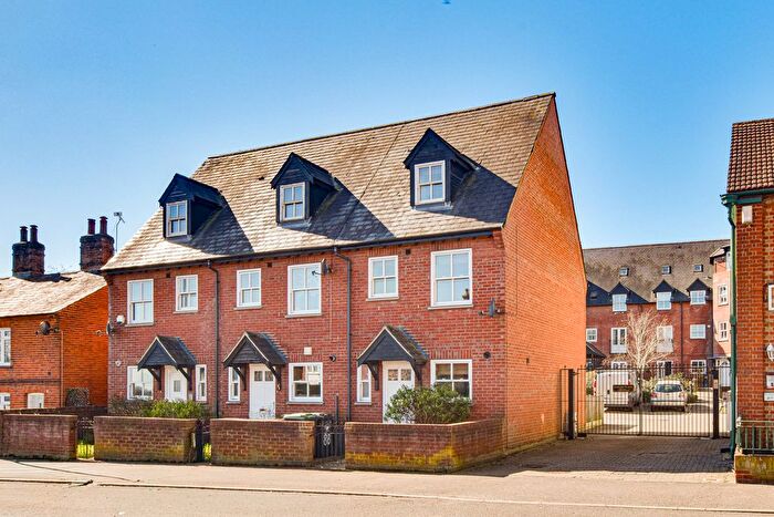 3 Bedroom End Terrace House For Sale In High Street, Great Dunmow, CM6