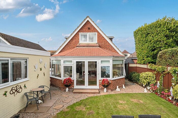 3 Bedroom Bungalow For Sale In Lion Road, Nyetimber, Pagham, PO21