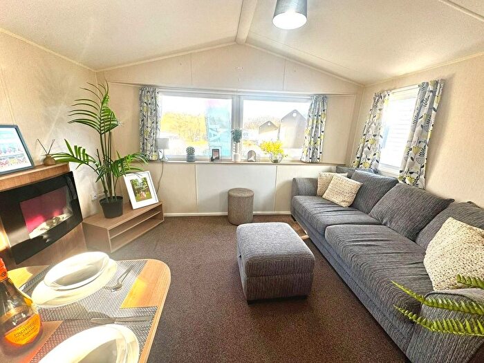 3 Bedroom Park Home For Sale In Bridgerule, Holsworthy, EX22