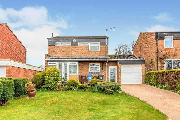 3 Bedroom Detached House To Rent In Park Avenue, Chapeltown, Sheffield, S35