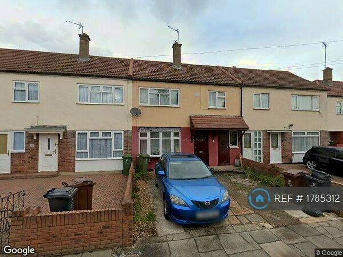 3 Bedroom Terraced House To Rent In Stanley Avenue, Barking, IG11