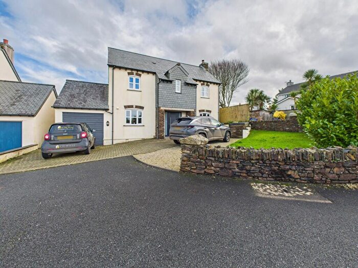 4 Bedroom Detached House For Sale In Baileys Field, Kilkhampton, EX23