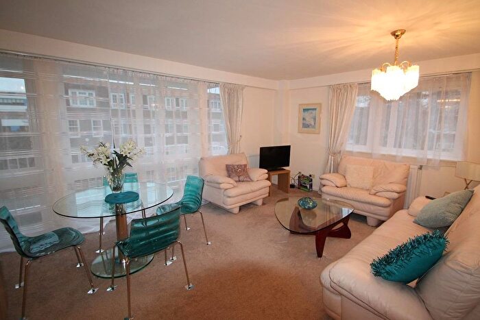 2 Bedroom Flat To Rent In Boundary Road, London, NW8