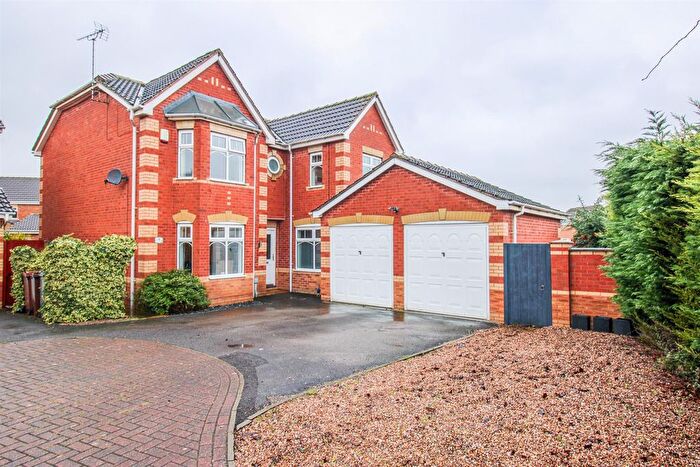 4 Bedroom Detached House For Sale In Kingston Drive, Normanton, WF6